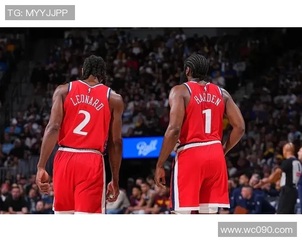 火箭队与勇士队激战正酣哈登关键时刻上演绝杀精彩瞬间