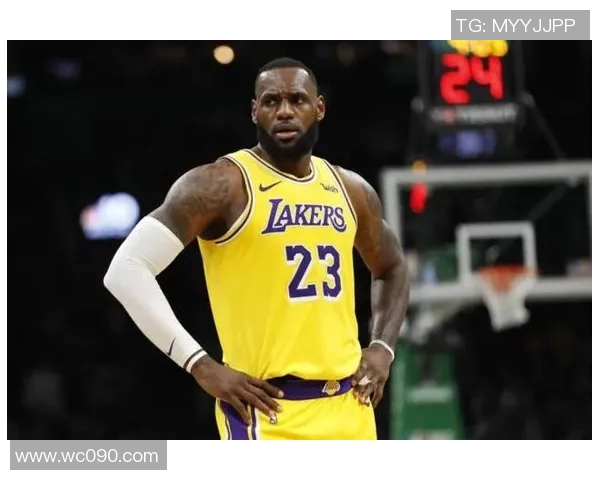 詹姆斯:从篮球场到商业巨头的传奇旅程与未来展望 詹姆斯:从篮球场到商业巨头的传奇旅程与未来展望