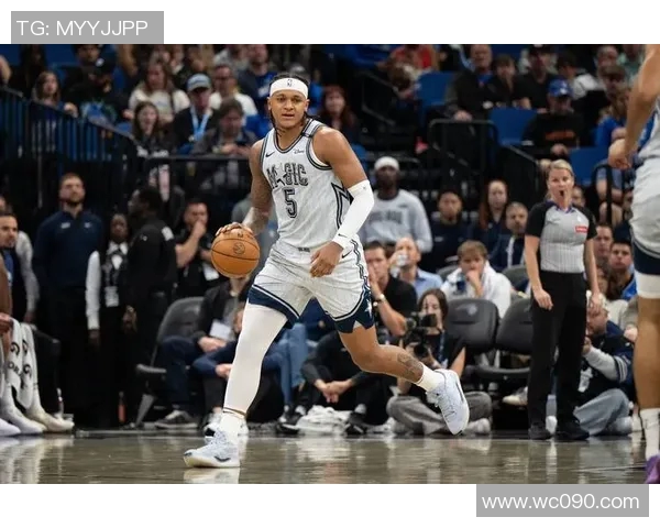 凯尔特人对决魔术精彩回顾与赛季前景分析 凯尔特人对决魔术精彩回顾与赛季前景分析