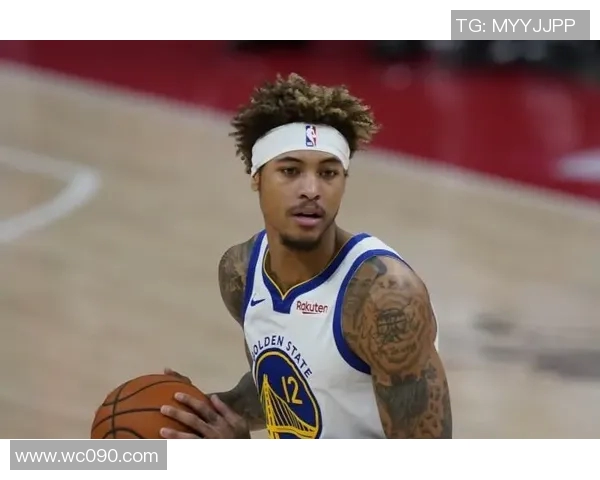 雷霆队与勇士对决前瞻分析及比赛结果预测探讨